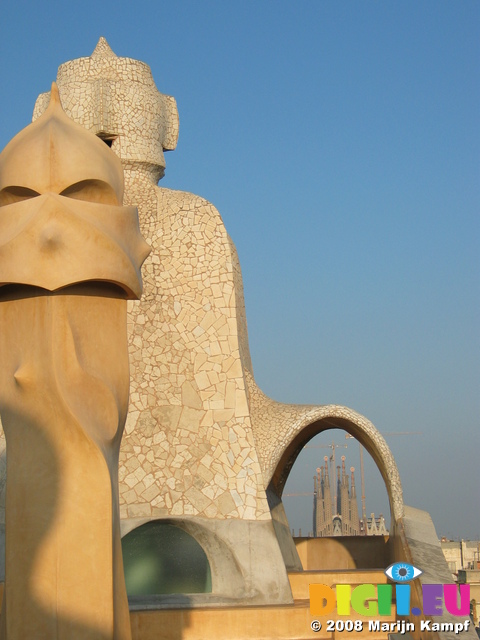 20935 Sagrada Familia from roof La Pedrera